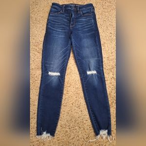 AE Women's Size 2 Short The NE(X)T LEVEL STRETCH-style